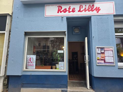 Rote Lilly Sprachcafé